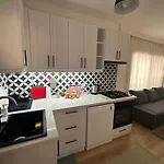 Corner Of Paradise House Apartment