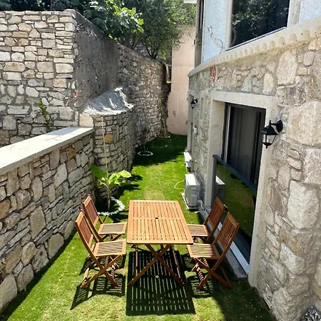 Corner Of Paradise House Lägenhet Çeşme