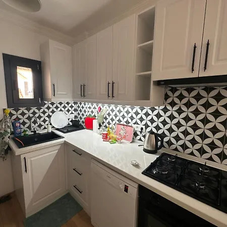 Corner Of Paradise House Cesme